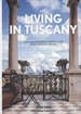 Portada del libro Living in Tuscany